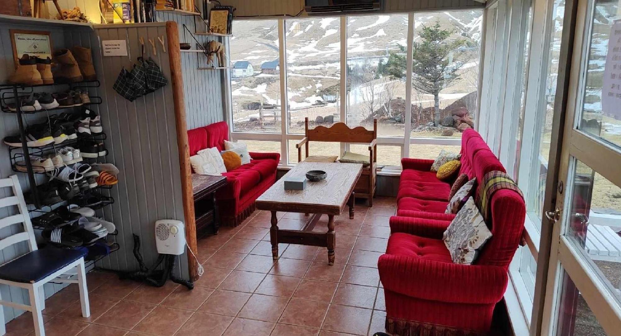 Vik Hostel Bagian luar foto